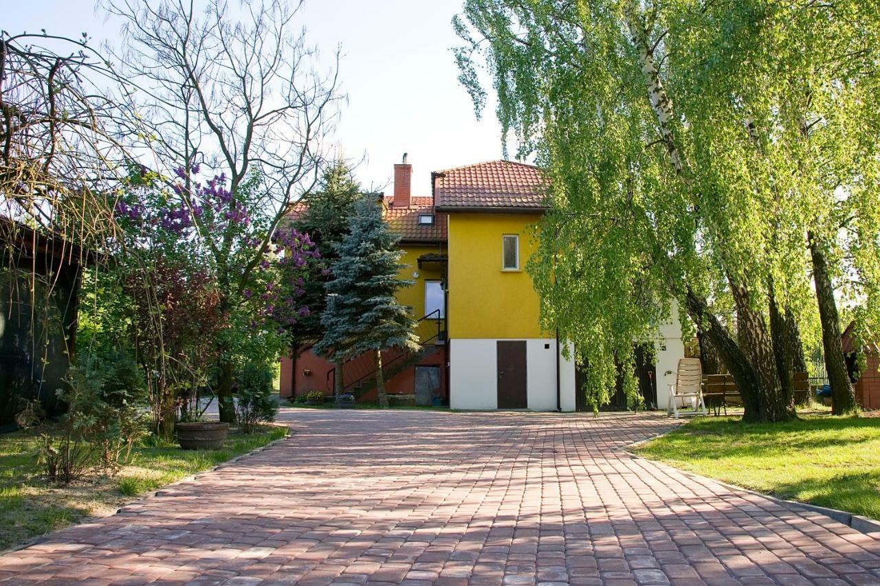 Apisoltysowka Villa Powazki Exterior photo